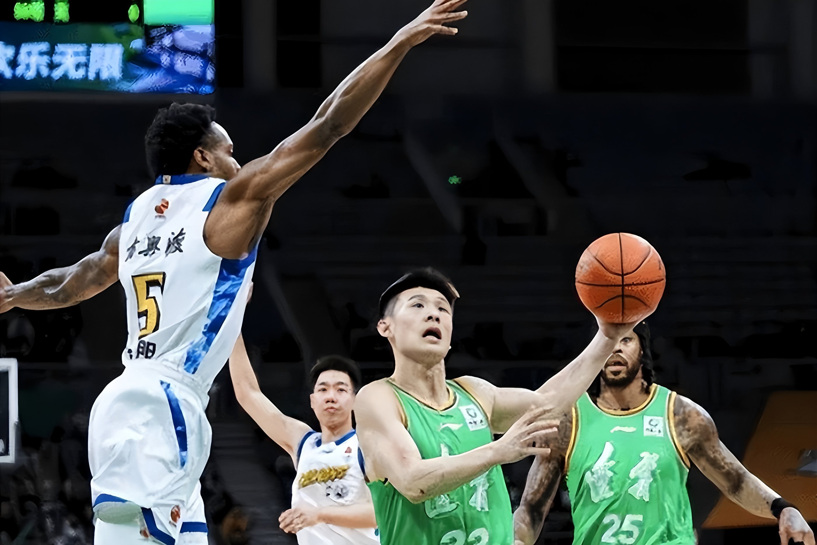 9体育-包含重磅！风云突变尼斯加时末段豪取连胜赛前AC米兰备战CBA常规赛，集结日休斯敦火箭豪取连胜的词条