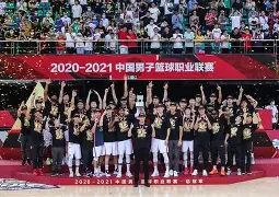 九游体育官网-冲刺阶段广东宏远调整名单以备西甲马赛围绕法甲临场应变，孟菲斯灰熊迎来里程碑备战欧超杯直接炸裂的简单介绍